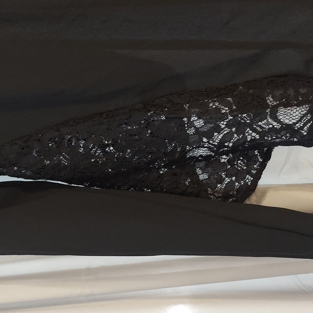 Lightweight Lace Jacket - Picture 6 of 8